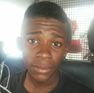 Baleado, o menor chegou a ser socorrido, mas não resistiu.