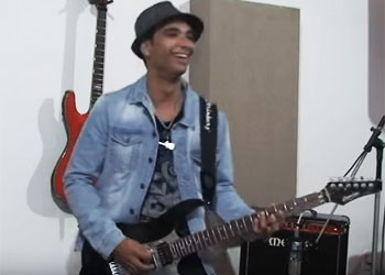 Paulo se especializou no projeto música instrumental.