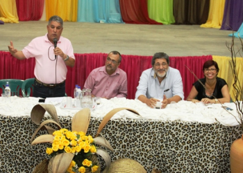 Com a presença de Gabrielli, deputado Rosemberg Pinto realizou plenária em Valente