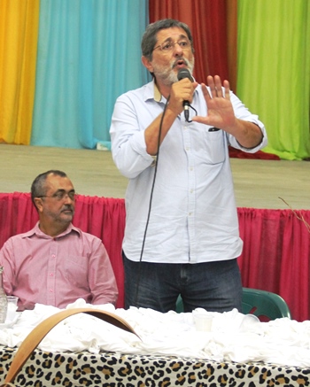 Gabrielli disse que o Governo sofre ataques porque deu oportunidades as pessoas com renda mínima e isto incomoda os partidos de direita.