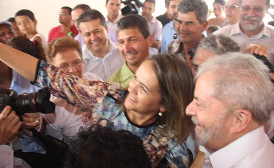 poucas e boas - flavia e lula