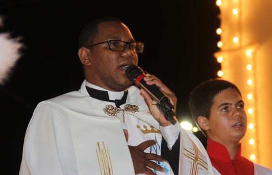 Comunidade católica coiteense encerra festa da padroeira com muito louvor