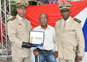 De irmão para irmão: tenente coronel Nilton Paixão passa  comando do 16º Batalhão