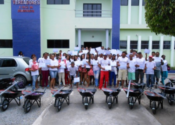 Retirolândia – Secretaria de Ação Social certifica participantes do Projeto Mãos na Massa