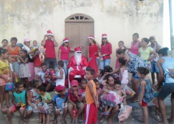 Grupo promove ‘Natal Solidário’ em povoado de Santaluz
