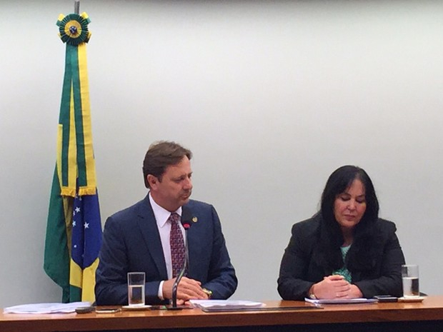 Senador recomenda aprovação com ressalvas das contas de Dilma