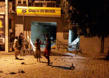 Em horário atípico, quadrilha explode Banco do Brasil de Nordestina (Atualizada)