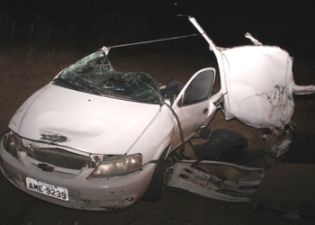 Valente: colisão entre Celta e ônibus deixa dois feridos em Valente (Atualizada)