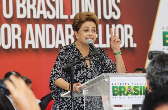 Presidente Dilma participa de entrega de Estação do Metrô no Bairro Pirajá; clima esteve tenso por alguns momentos