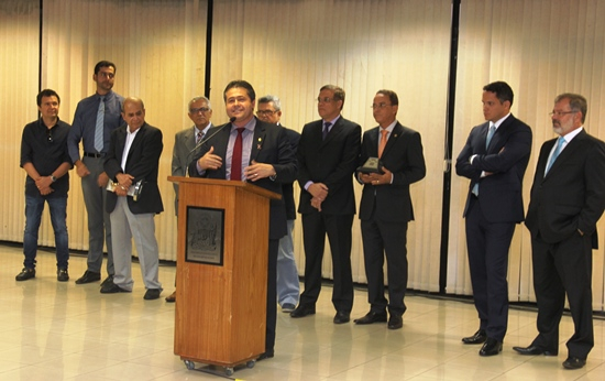 Comitê de Imprensa da ALBA premia deputados e jornalistas que mais se destacaram em 2015