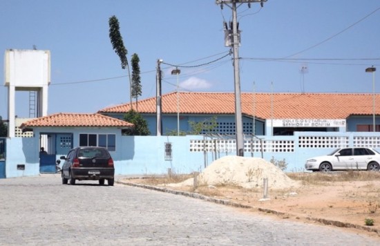 Estado ignora decreto municipal e escolas são obrigadas a realizar eleições nesta quinta-feira