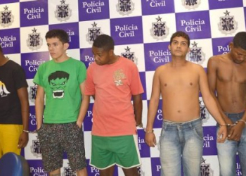 Feira de Santana: jovens são presos com droga que seria vendida durante o réveillon em Santaluz