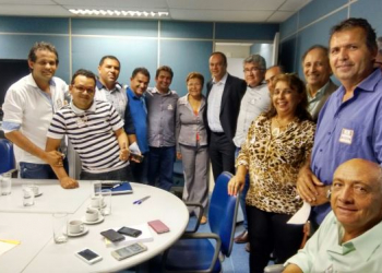 Fátima Nunes acompanha comissão de Canudos a Superintendência do BB em Salvador e sai esperançosa da manutenção do banco aberto