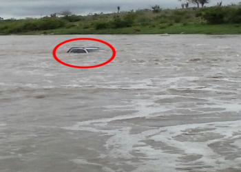 Ipirá: motorista desaparece após carro ser carregado por correnteza de rio