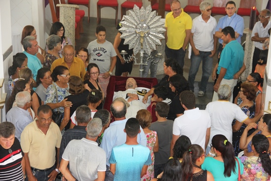 corpo do padre egionor.des