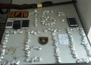Policiais da CETO apreende arma e droga em bairro na cidade de Serrinha