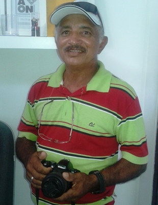 Max disse que tanto na sede como a zona rural celular com câmara está igual a formiga no 'pé de pau'.