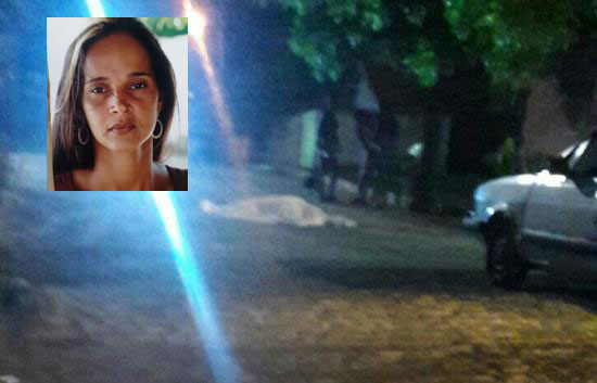 Homem mata esposa a facadas em Retirolândia