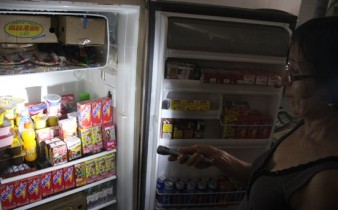 Quase trinta anos de comercio ela garante que foi o primeiro prejuízo, mas que não está disposta arcar com ele.
