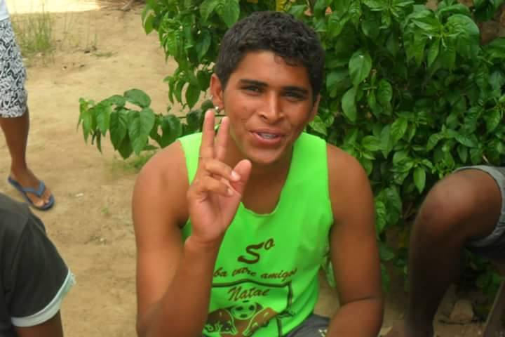 Ajudante de pedreiro morre depois de levar choque e cair de telhado