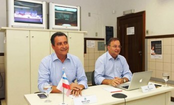 Governador e secretário de Saúde dialogaram com a presidente Dilma através de monitor de TV