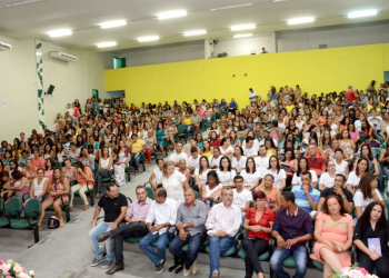 Valente: com casa lotada, Secretaria de Educação promove grande abertura da Jornada Pedagógica 2016 