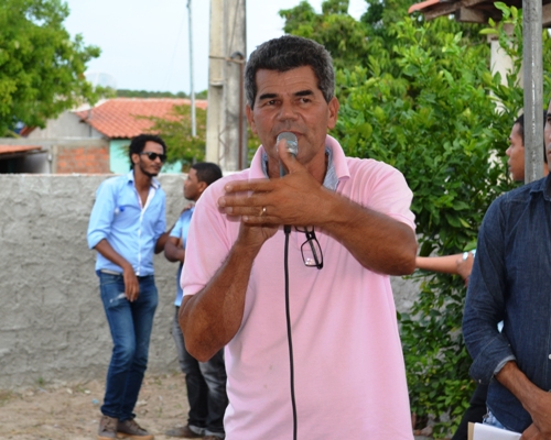 Comunidade do Cajueiro de Ernesto recebe 100 cisternas