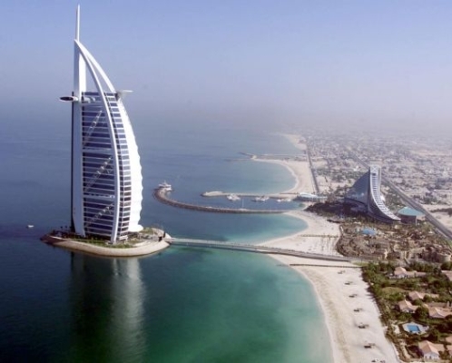 Primeiro sete estrelas da história, todas as suítes do hotel são duplex, e há 17 opções de travesseiros para o hóspede.