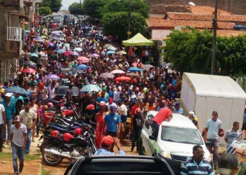 Cidade de Euclides da Cunha parou, para sepultar as quatro vítimas de acidentes da noite de domingo