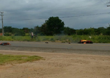 Jacobina: colisão frontal entre moto e ônibus deixa dois mortos na BR 324