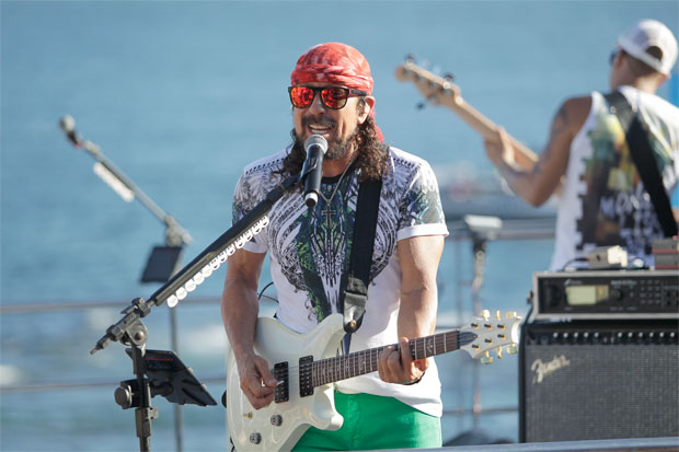 “Se minha música não ganhar, tem alguma coisa errada”, dispara Bell Marques (Ouça)