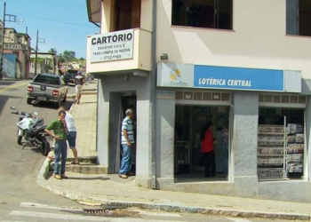 Cidade de 10 mil habitantes tenta descobrir ganhador da Mega