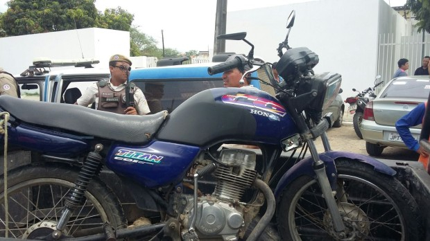 Mulher morre em colisão de motos, em Ipirá