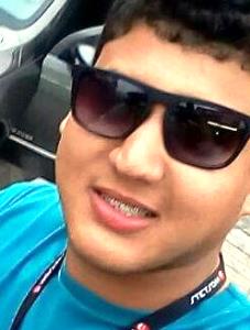 Tiago morava em Feira, e era filho único.