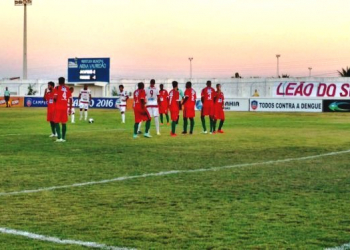 Grupo da morte: Jacuipense vence Feirense de virada e poderá se manter na elite do Baianão com empate