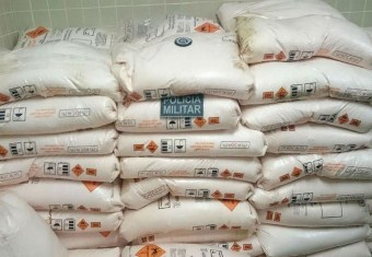 Idosa de 81 anos é presa com 3.300 explosivos