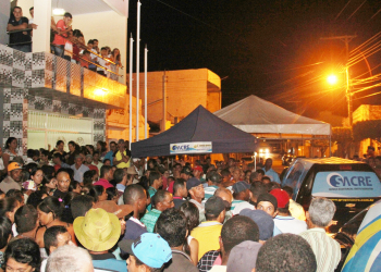 Pé de Serra – Corpos de quatro vítimas do acidente na BR 324 estão sendo velados na Câmara Municipal; Pascoareta é adiada