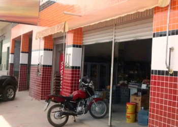 Estabelecimento comercial é arrombado em Queimadas