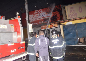 Incêndio atinge loja de flores no Feiraguay