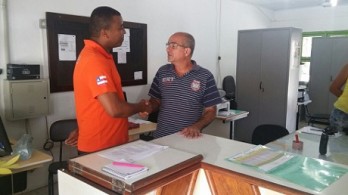 Caravana firma parceria com Colégio Polivalente.