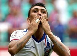 ‘Fim da novela’; São Paulo e Vitória chegam a um acordo e Kieza vai para Toca do Leão