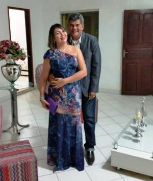 E sua esposa Virland em nome de toda mulher baiana.