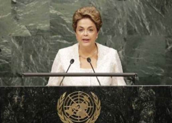 Senado define comissão do impeachment; 70% são a favor