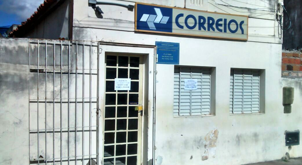 Candeal – Bandidos arrombam agência dos Correios e levam cofre