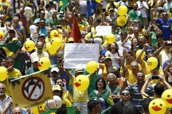 Rejeição a Temer une manifestantes pró e contra Dilma, aponta Datafolha
