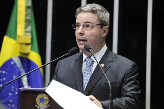 Após polêmica, Anastasia é eleito relator da comissão do impeachment do Senado