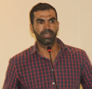 Professor Leo garante que greve não significa "vida boa"  e sim muito estresse.