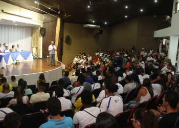 Prefeitura de Coité entrega cerca de 300 certificados aos concluintes de cursos profissionalizantes