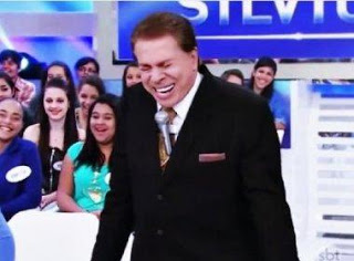 Silvio Santos que já ri a toa, comemora a popularidade de seu programa
