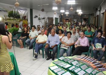 Valente – FATRES comemora 20 anos e faz homenagens a parceiros do Movimento Social